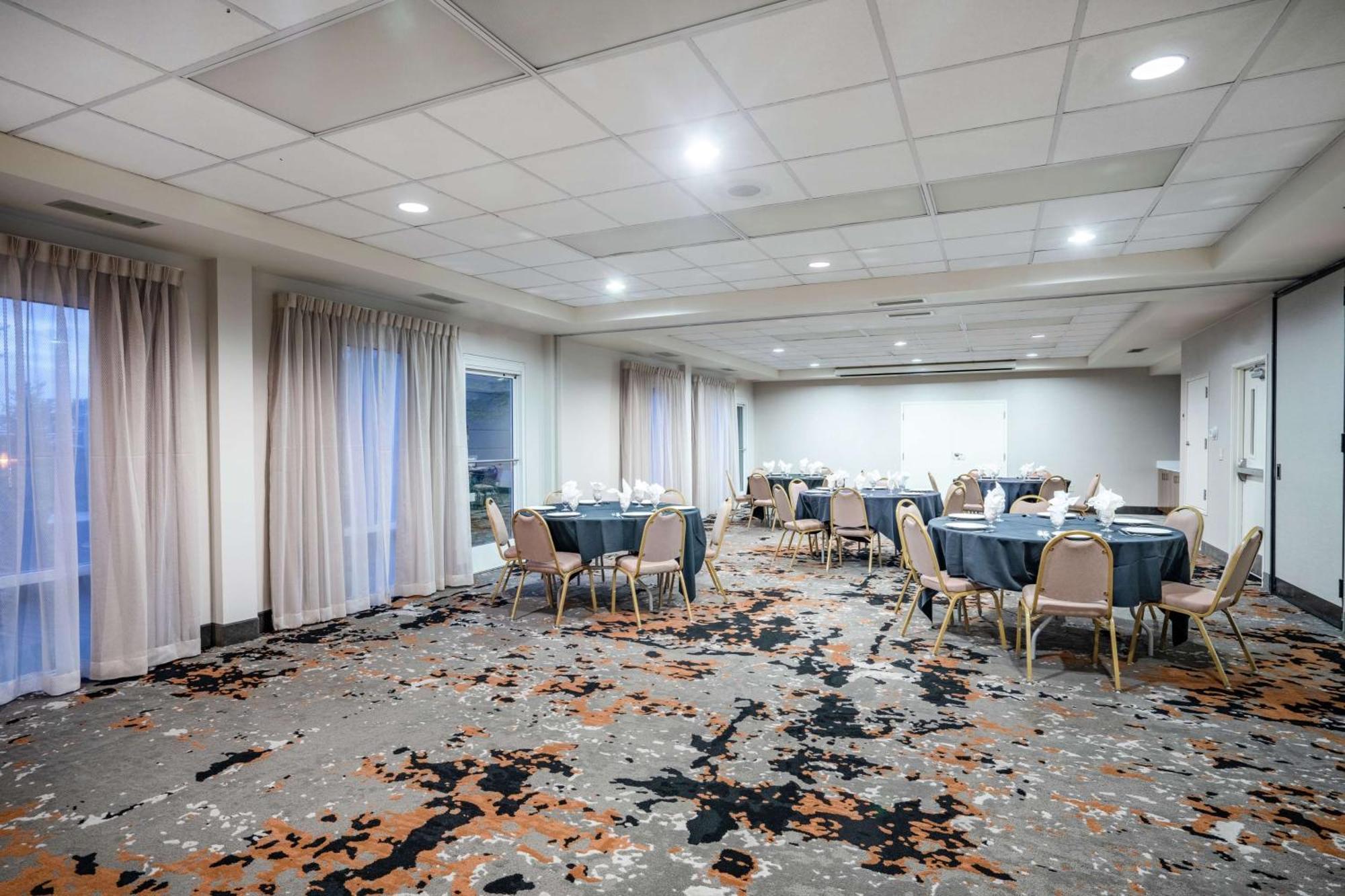 Hilton Garden Inn Louisville East Zewnętrze zdjęcie